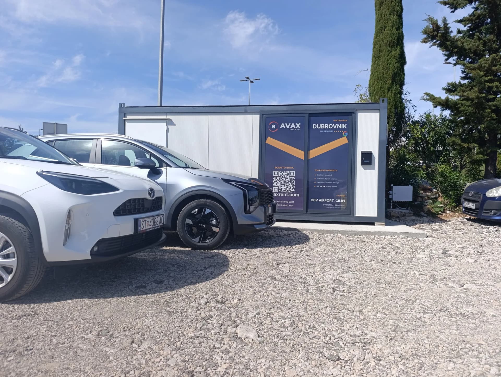 AVAX rent a car office at Dubrovnik Airport (DBV) in Čilipi with rental fleet parked outside