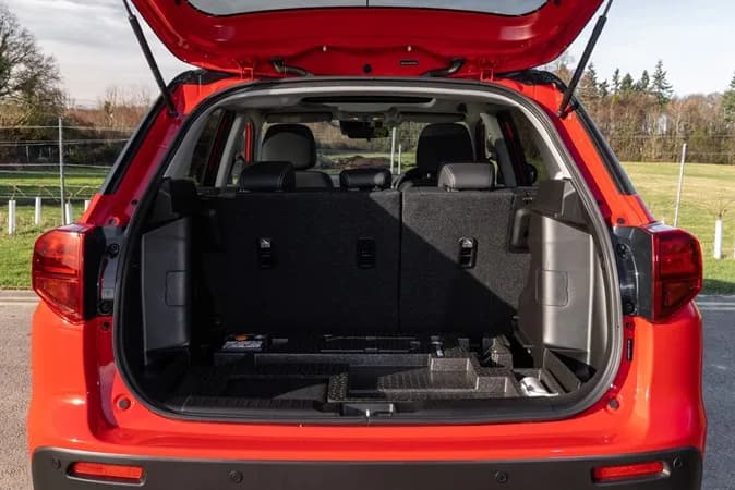 Suzuki Vitara rent a car Croatia 5