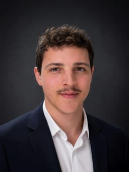 Rino, Manager at Avax Rent a Car Omis